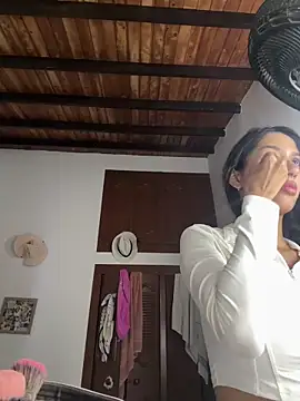 Julieta Duque online show from March 2026 04:04:02 AM