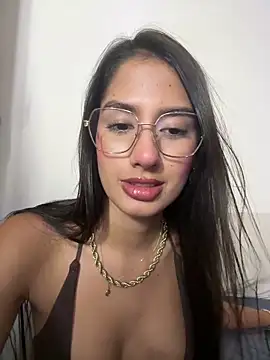 Julieta Duque online show from April 2026 03:24:01 AM