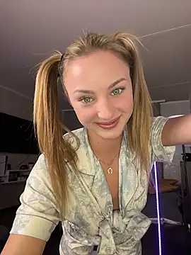 Mally Say online show from March 2026 06:01:01 PM