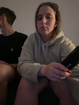 YoungNele18 online show from September 2025 07:08:02 PM