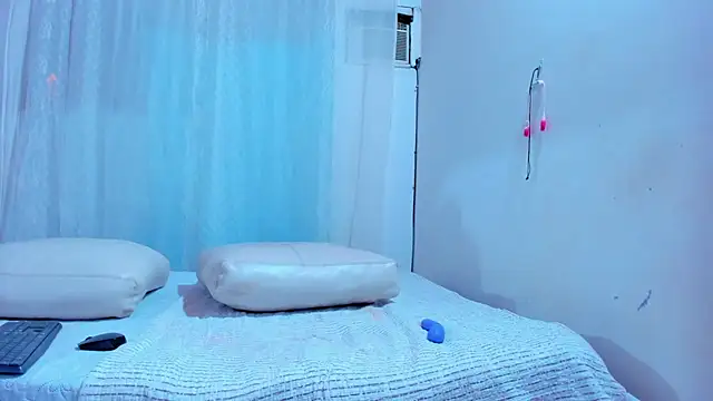 Maturealiciaray online show from January 2026 12:17:01 AM