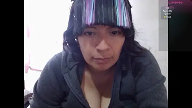 Acelinrose online show from January 2026 04:32:01 PM