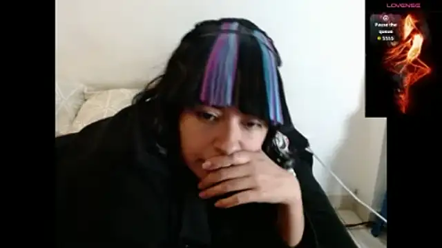 Acelinrose online show from November 2025 01:54:01 AM