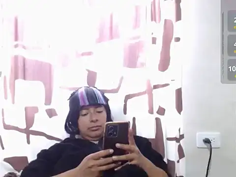 Acelinrose online show from April 2026 12:19:02 PM