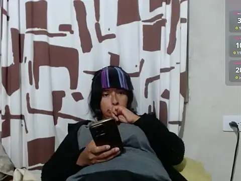 Acelinrose online show from April 2026 01:08:01 AM