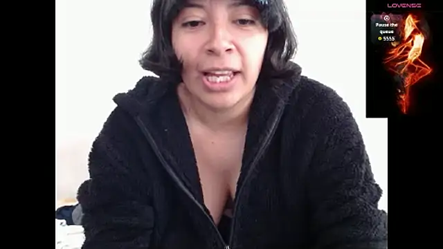 Snapshot of Acelinrose chatting on October 2025 07:26:01 PM Acelinrose online show from October 2025 07:26:01 PM
