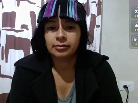 Acelinrose online show from April 2026 11:27:01 AM