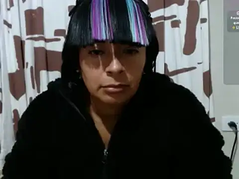 Acelinrose online show from April 2026 01:00:01 AM