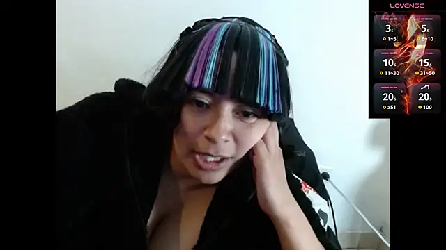 Acelinrose online show from November 2025 03:06:02 AM