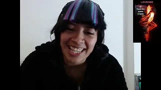 Acelinrose online show from October 2025 09:47:01 PM