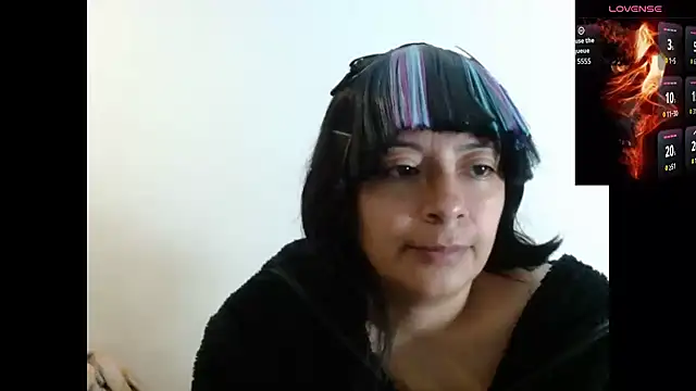 Snapshot of Acelinrose chatting on October 2025 09:41:01 AM Acelinrose online show from October 2025 09:41:01 AM