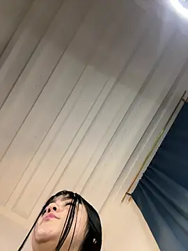 Snapshot of _amelie- chatting on January 2026 11:44:02 PM amelie- online show from January 2026 11:44:02 PM