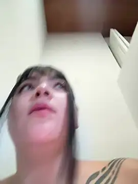 Snapshot of _amelie- chatting on January 2026 10:46:02 PM amelie- online show from January 2026 10:46:02 PM