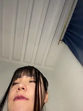  amelie- online show from April 2026 11:00:01 PM