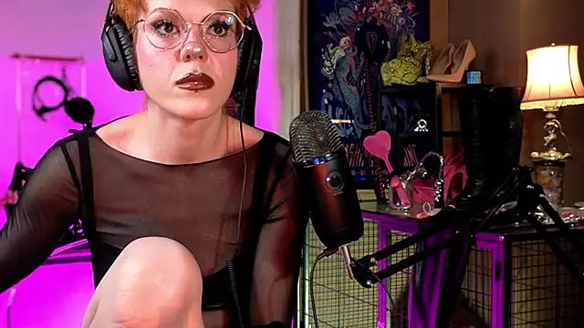 tacodeluxxxe online show from May 2026 11:47:02 PM