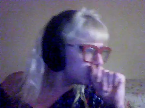 BlondieTami online show from September 2025 05:45:02 AM