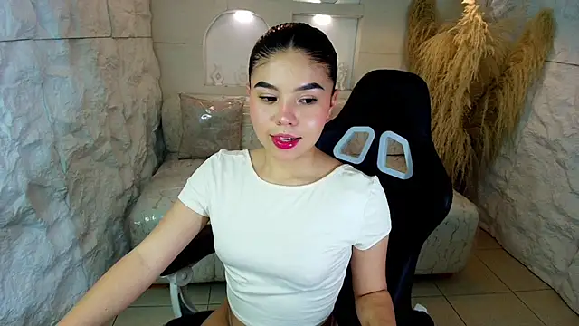 ambarina r online show from October 2025 03:19:01 AM