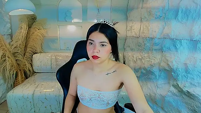 ambarina r online show from November 2025 03:17:02 AM