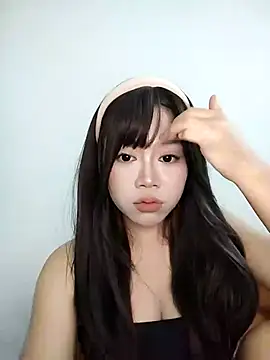 Snapshot of -Bianca- chatting on November 2025 04:21:01 PM -Bianca- online show from November 2025 04:21:01 PM