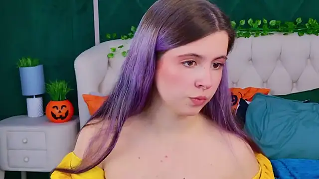 Akira Halls online show from October 2025 08:54:02 PM