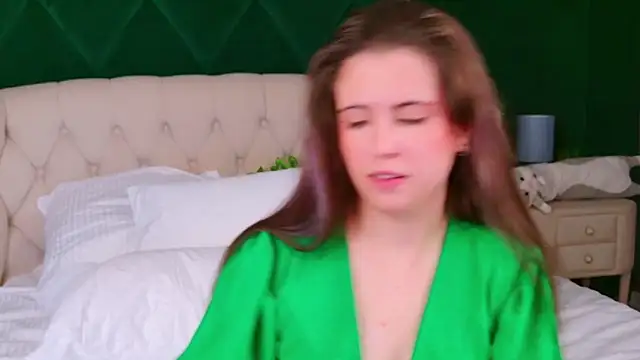 Akira Halls online show from November 2025 06:41:02 PM