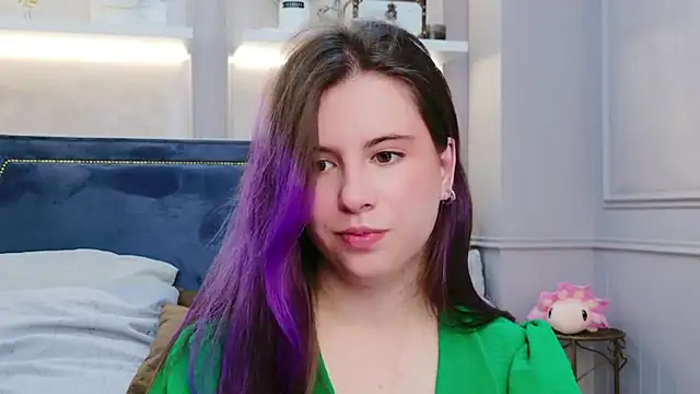 Akira Halls online show from November 2025 08:57:02 PM