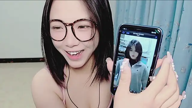 Cherry S online show from October 2025 01:45:01 PM