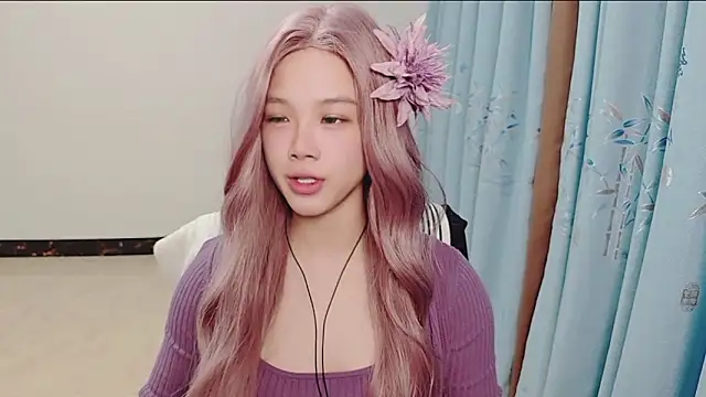 Cherry S online show from October 2025 02:22:01 AM