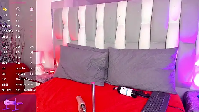 IsaDiiaz online show from November 2025 05:22:01 AM