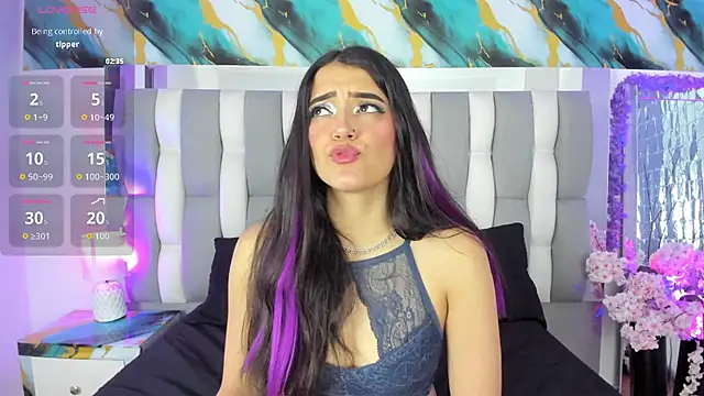 IsaDiiaz online show from March 2026 04:32:02 AM