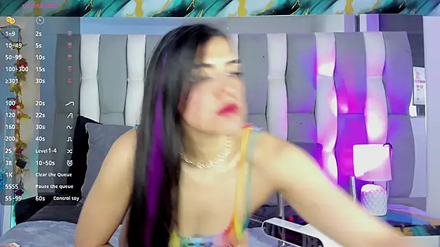 IsaDiiaz online show from November 2025 04:45:02 AM