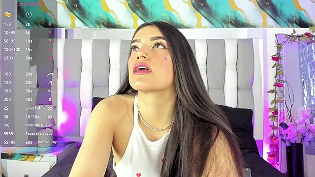 Snapshot of IsaDiiaz chatting on January 2026 04:52:01 AM IsaDiiaz online show from January 2026 04:52:01 AM