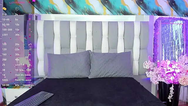 Snapshot of IsaDiiaz chatting on March 2026 04:41:01 AM IsaDiiaz online show from March 2026 04:41:01 AM