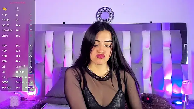 IsaDiiaz online show from October 2025 04:24:02 AM