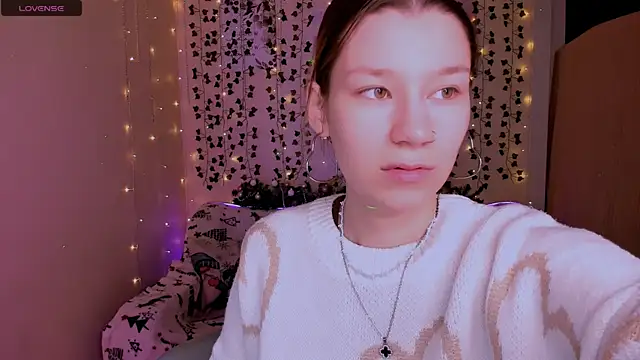 LinaBlossom  online show from January 2026 06:53:01 AM