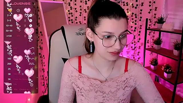 LinaBlossom  online show from May 2026 02:11:02 AM