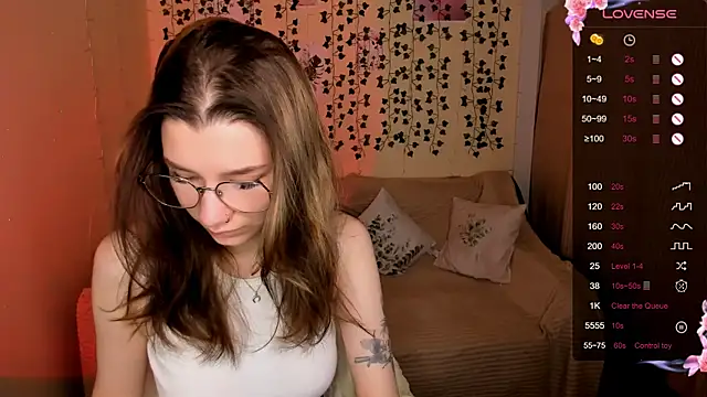 LinaBlossom  online show from November 2025 02:16:01 AM