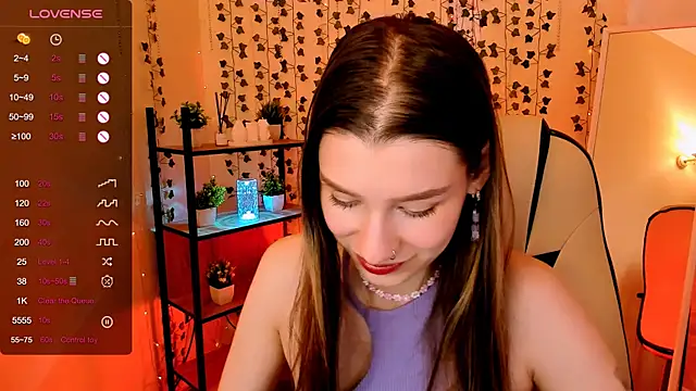 Snapshot of LinaBlossom_ chatting on June 2026 02:05:02 AM LinaBlossom online show from June 2026 02:05:02 AM