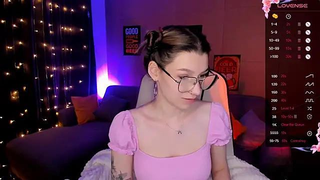 LinaBlossom  online show from October 2025 02:45:01 AM