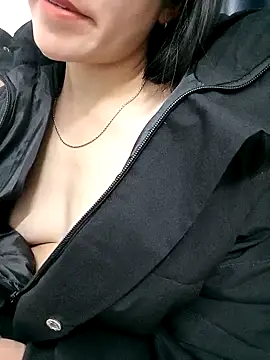 Norah-h online show from November 2025 01:45:01 PM