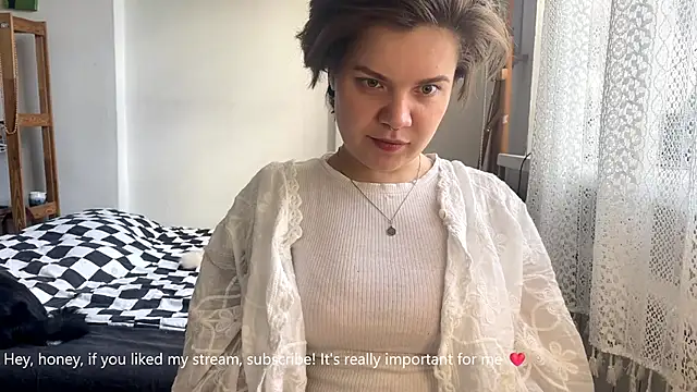 SabrinaFolts online show from September 2025 09:04:02 AM