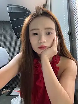 YY-27 online show from November 2025 08:19:02 AM