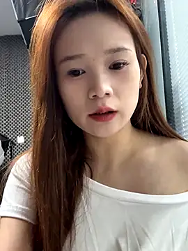 YY-27 online show from October 2025 03:17:02 AM