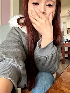 YY-27 online show from December 2025 04:46:02 AM