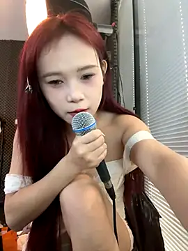 YY-27 online show from November 2025 05:33:02 AM