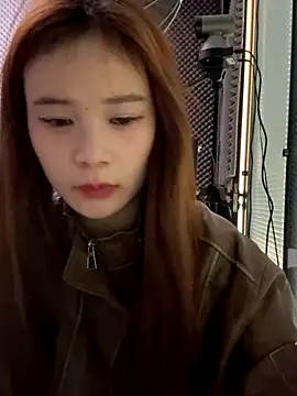 YY-27 online show from November 2025 05:32:02 AM