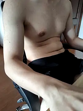 aboy 001 online show from September 2025 02:40:01 AM