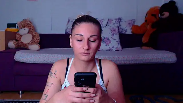 CassieSpell online show from April 2026 08:44:02 PM
