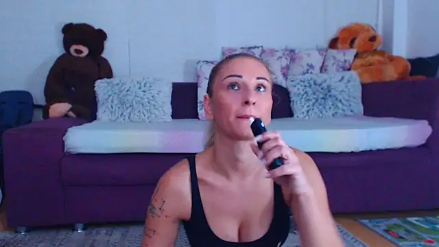 CassieSpell online show from November 2025 09:20:02 PM