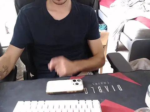 geil20CM2 online show from September 2025 03:40:01 PM